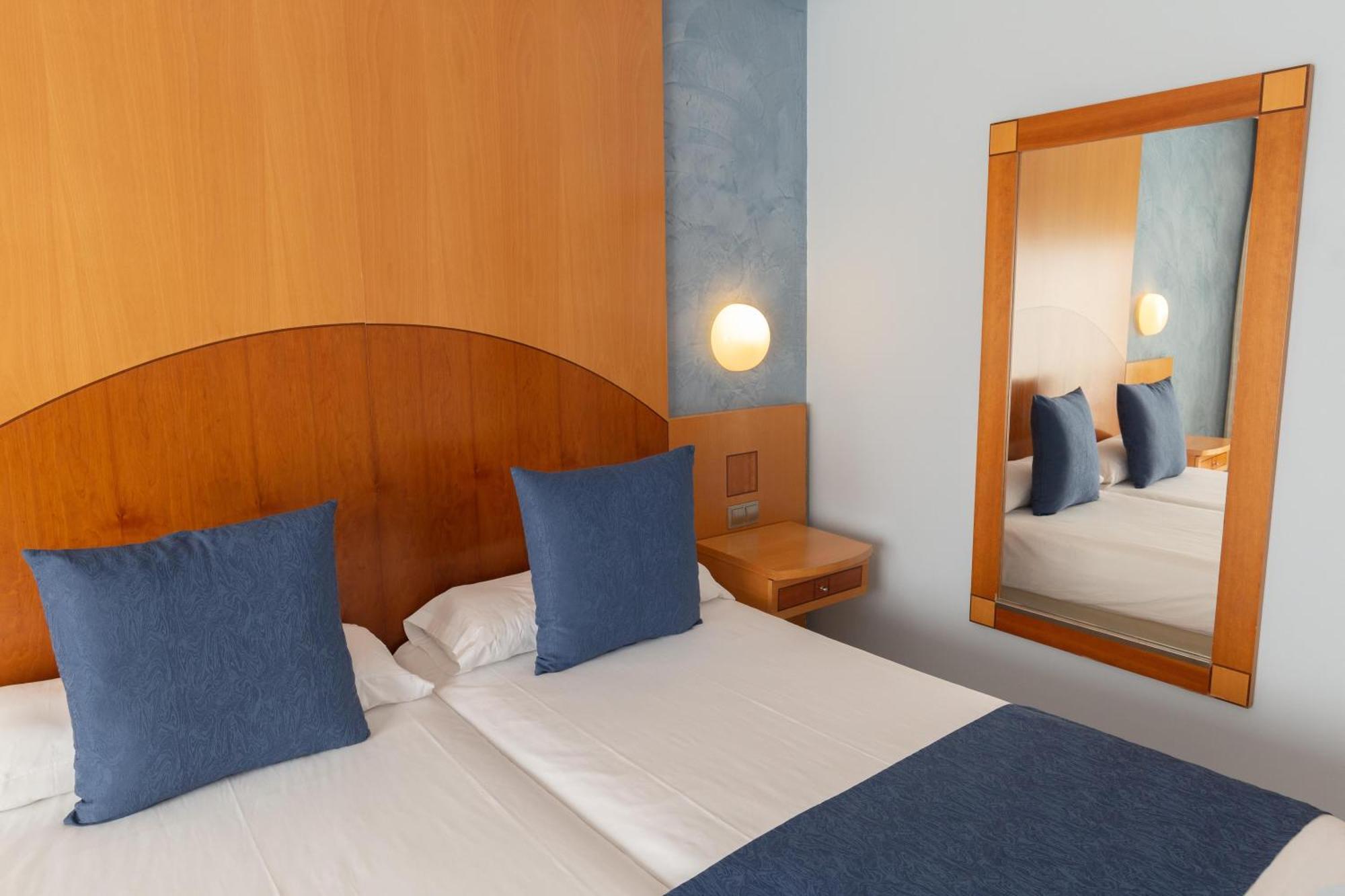 Basic Triple Room